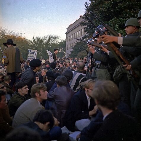 米国のベトナム反戦運動(1967年、ウィキペディアより)